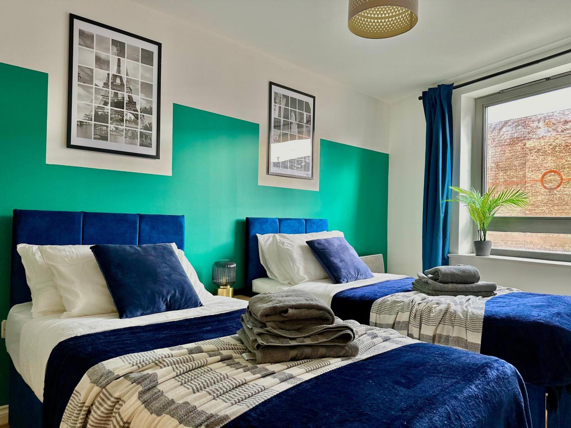 Watford Serviced Apartment, Free Parking, City Centre Exteriör bild