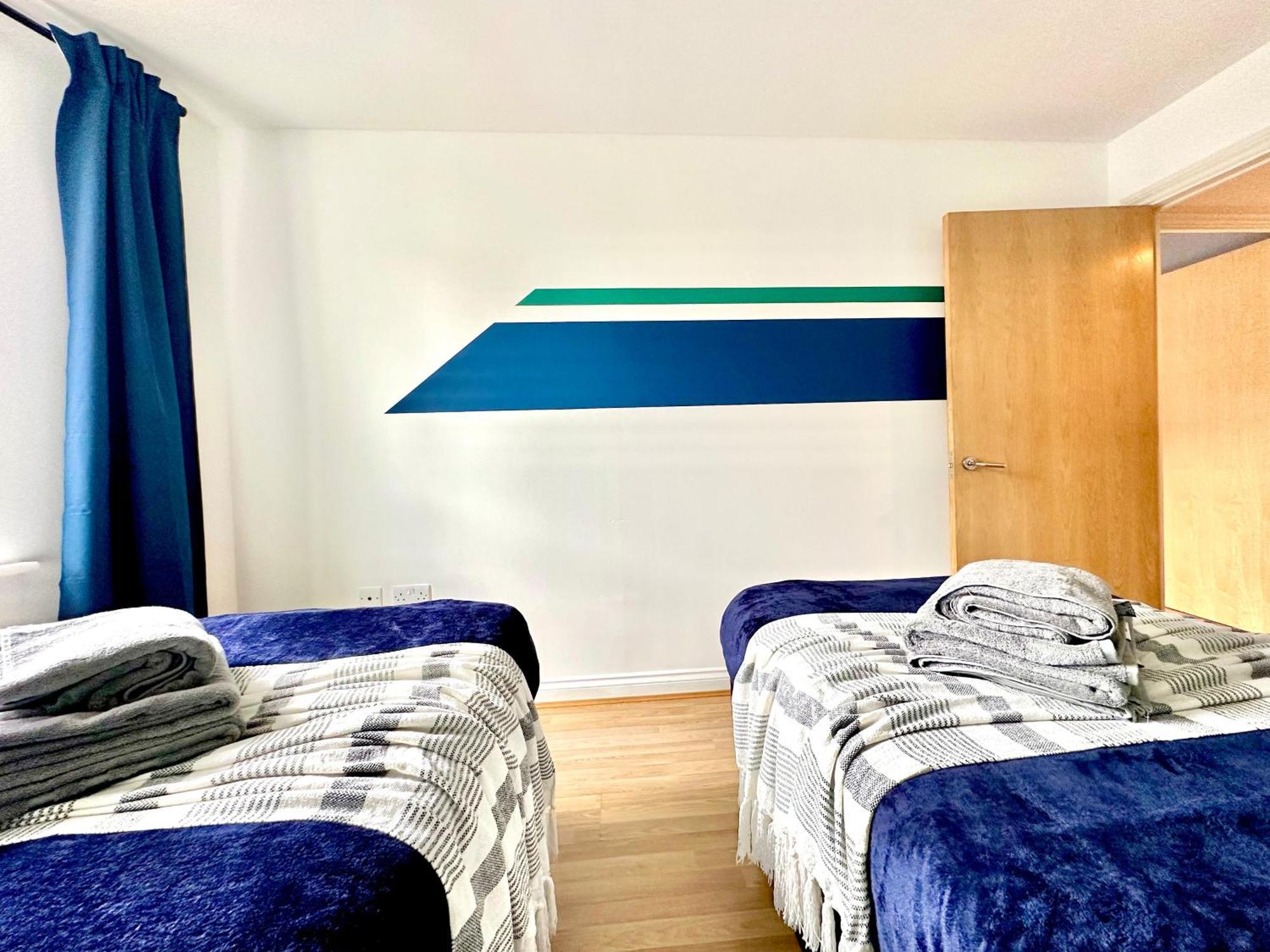 Watford Serviced Apartment, Free Parking, City Centre Exteriör bild