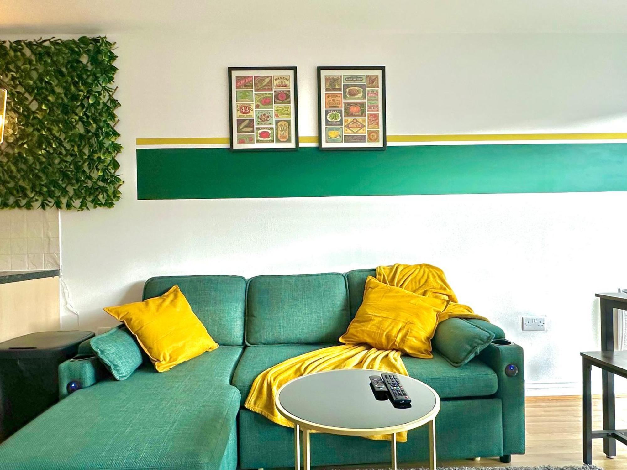 Watford Serviced Apartment, Free Parking, City Centre Exteriör bild